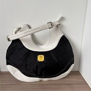 MCM Leather  / Nylon Hobo Hand Bag Black - White *VINTAGE* Authentic❤️